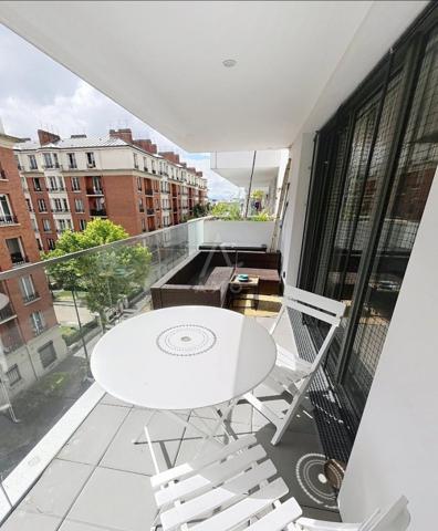 ASNIERES - CENTRE F4 AVEC 3 CHAMBRES, SEJOUR, TERRASSE ET 2 EMPLACEMENTS DE PARKING