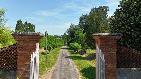 Château de caractère avec orangerie & potentiel évènementiel - Saint-Nauphary, à 10 min de Montauban et 50 min de Toulouse Saint nauphary