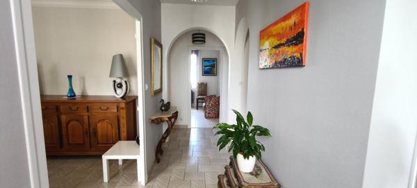 Jolie maison avec parc arboré