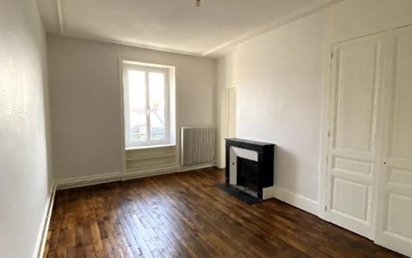 Appartement à louer    4 pièces • 98,46 m2 Limoges