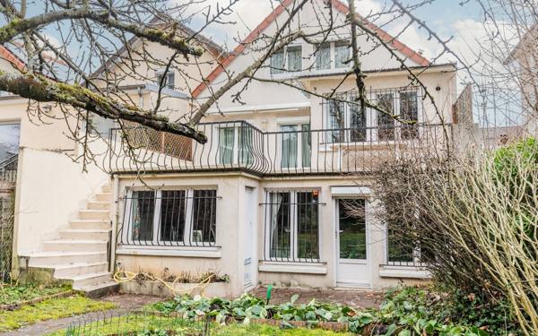 Maison à vendre    5 pièces • 155 m2 Saint-Maur-des-Fossés