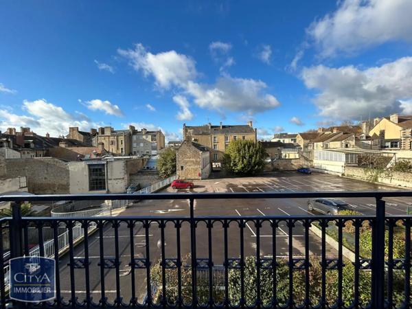 Appartement à louer 3 pièces 84m²