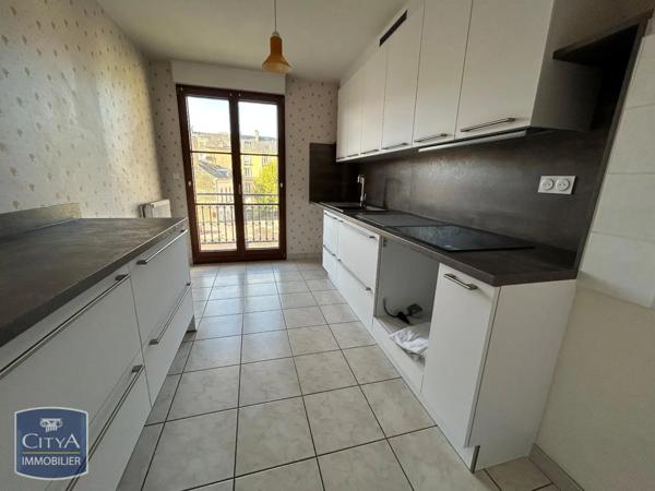 Appartement à louer 3 pièces 84m²