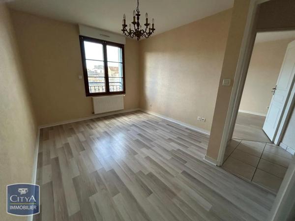 Appartement à louer 3 pièces 84m²