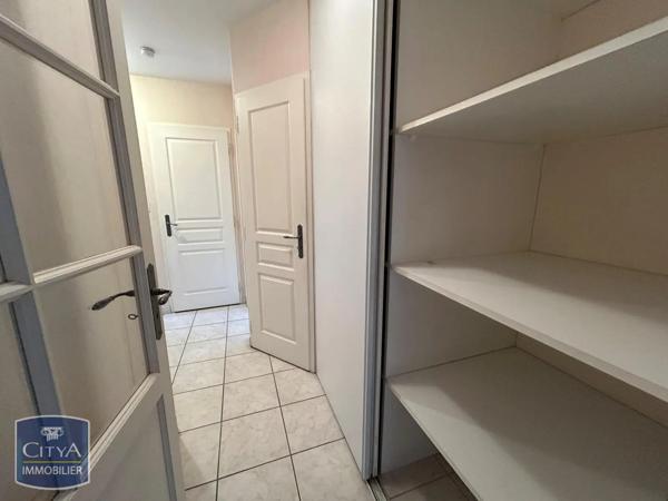 Appartement à louer 3 pièces 84m²