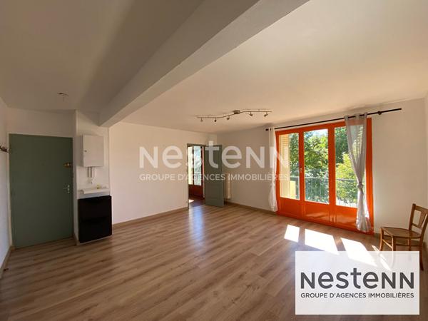 T2 / Blois / 50m² / 1er étage / balcon / cave / parking destiné aux résidents / chauffage inclus