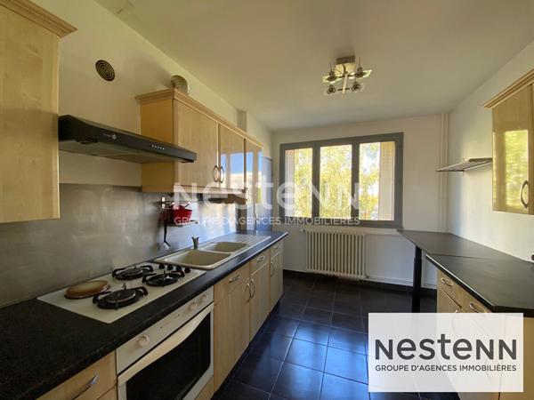 T2 / Blois / 50m² / 1er étage / balcon / cave / parking destiné aux résidents / chauffage inclus