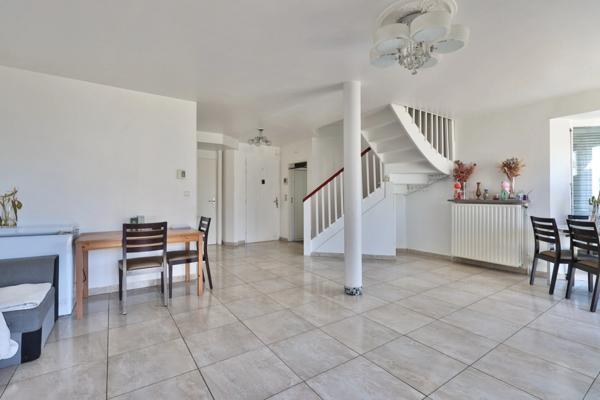 Maison à vendre 6 pièces VENISSIEUX (69)