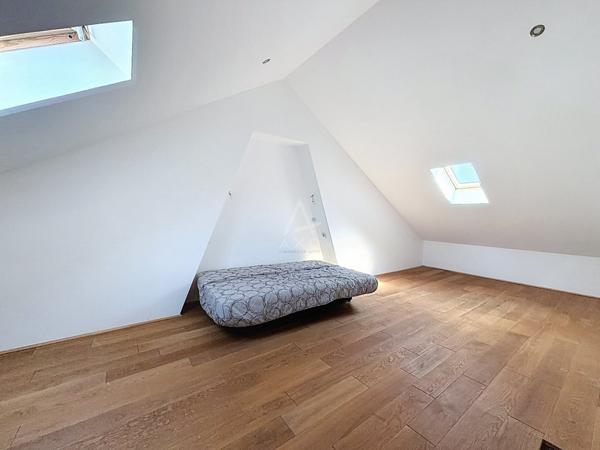 Centre-ville, 190m² - 6 chambres avec jardin