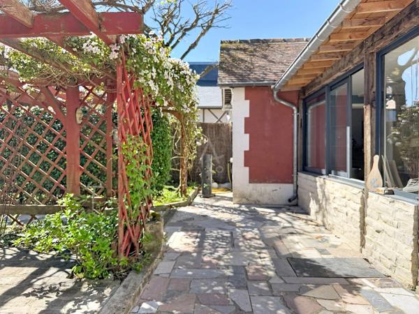 Centre-ville, 190m² - 6 chambres avec jardin
