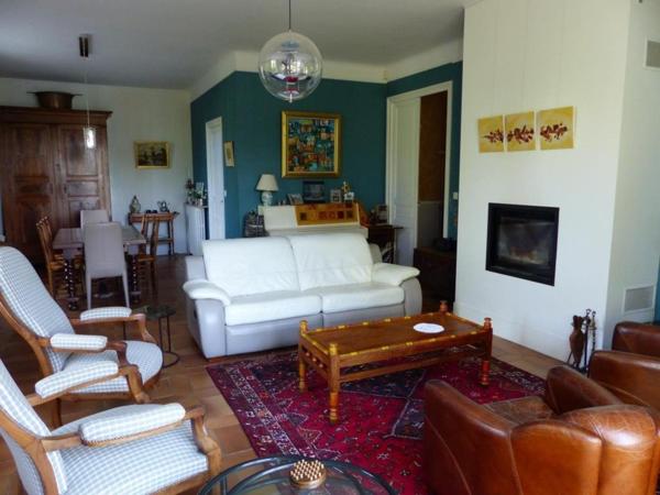 Villa huit chambres, propriété unique sur le marché