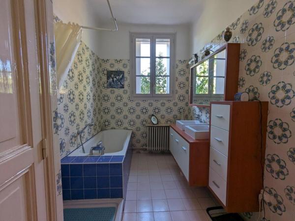 Villa huit chambres, propriété unique sur le marché