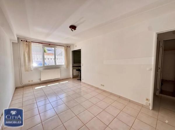Appartement à louer 1 pièce 27.52m² Tours (37000)