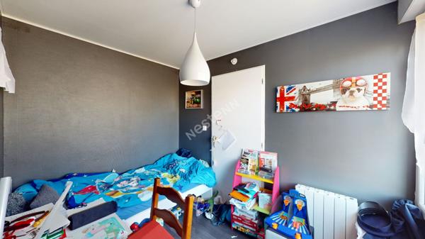 Maison familiale 226m2 avec piscine ? 6 chambres entre LONS-LE-SAUNIER et LOUHANS et ses 157 arcades à 3 minutes de l'autoroute A39