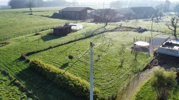 Maison familiale 226m2 avec piscine ? 6 chambres entre LONS-LE-SAUNIER et LOUHANS et ses 157 arcades à 3 minutes de l'autoroute A39