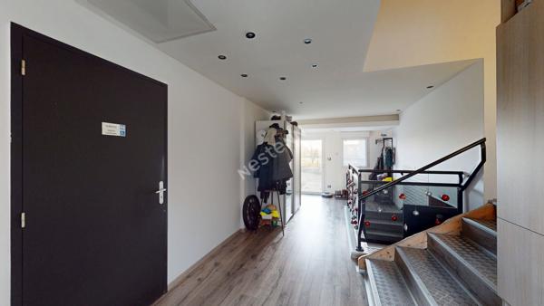 Maison familiale 226m2 avec piscine ? 6 chambres entre LONS-LE-SAUNIER et LOUHANS et ses 157 arcades à 3 minutes de l'autoroute A39