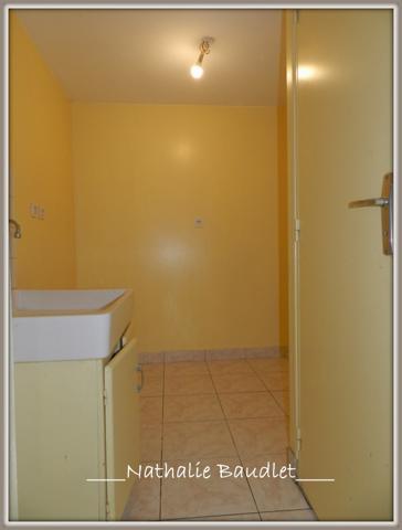 Saint-Georges-le-Fléchard (53480) Maison 5 pièces, cour, garage et terrain