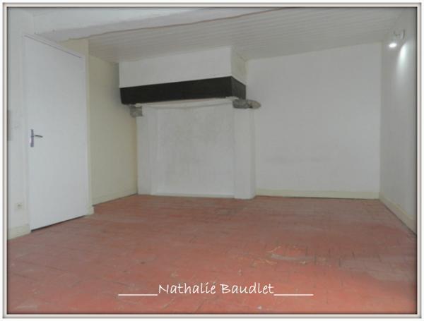 Saint-Georges-le-Fléchard (53480) Maison 5 pièces, cour, garage et terrain