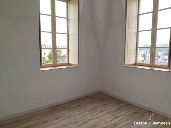 APPARTEMENT F3 à MAYENNE