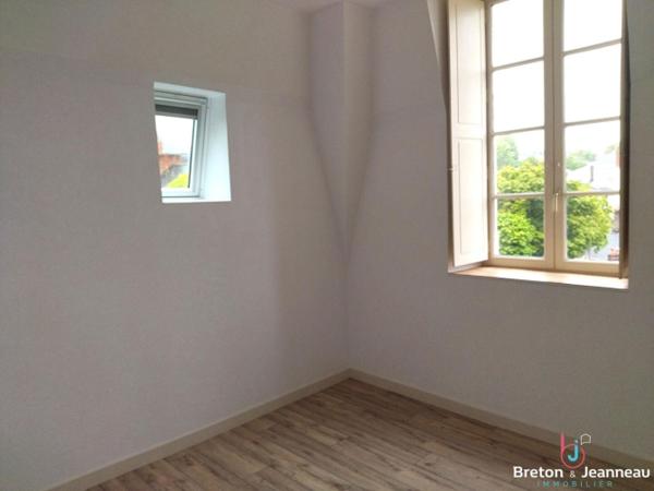 APPARTEMENT F3 à MAYENNE