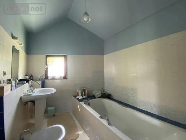 Achat - Maison Soulaire-et-Bourg 49460 6 pièces 198 m 2 2247 m 2