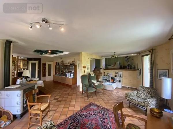 Achat - Maison Soulaire-et-Bourg 49460 6 pièces 198 m 2 2247 m 2