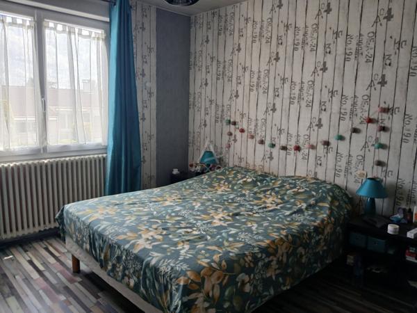 Maison familiale 5 chambres au cur du bourg des Landes-Génusson