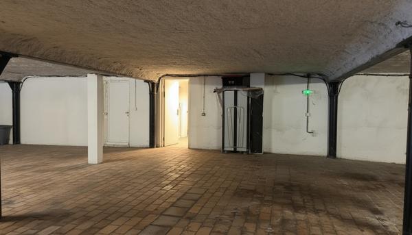 LOFT TRIPLEX 3 CHAMBRES + TERRASSE + 2 GARAGES – TOURCOING CENTRE