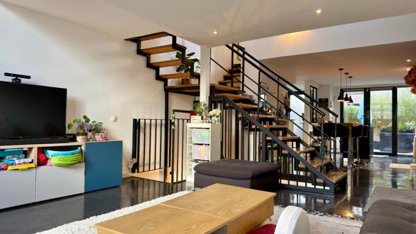 LOFT TRIPLEX 3 CHAMBRES + TERRASSE + 2 GARAGES – TOURCOING CENTRE