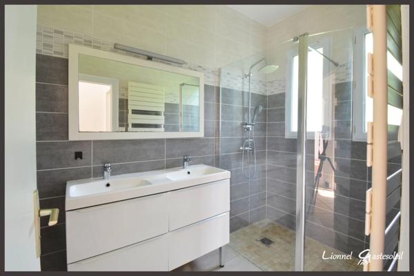 Maison familiale à vendre 4 chambres et garage sur la commune de Pineuilh (33)