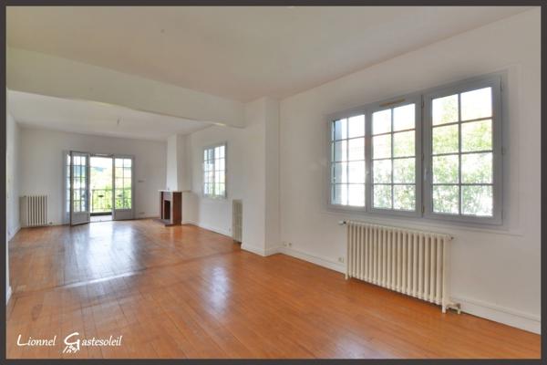 Maison familiale à vendre 4 chambres et garage sur la commune de Pineuilh (33)