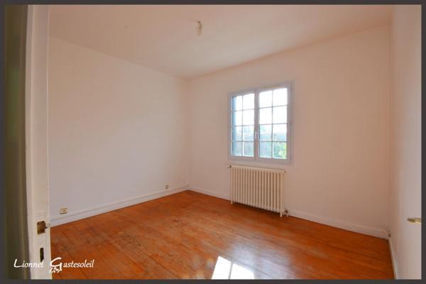 Maison familiale à vendre 4 chambres et garage sur la commune de Pineuilh (33)