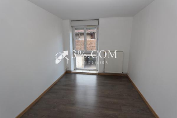 Appartement
                                                                                                                                                                                                                                                                                                                        3 pièce(s)                                                                                                                                                                                                          2 chambre(s)                                                                                                                                                                                                          73  m²