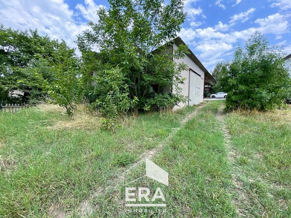 Entrepot 280m² sur un grand terrain constructible Albi