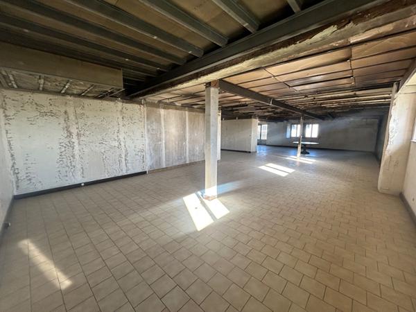 Entrepôt Boynes 250 m2