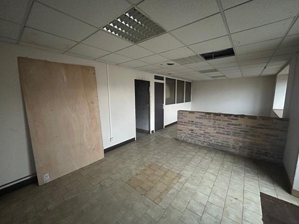 Entrepôt Boynes 250 m2