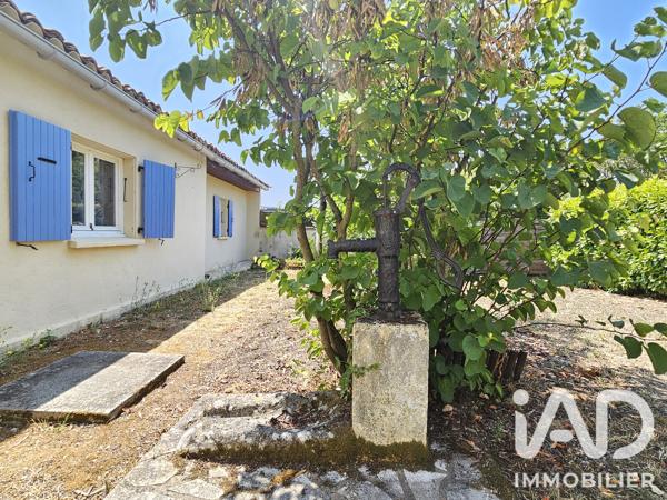 Maison à vendre 5 pièces 80 m² Saint-Jean-d'Angély