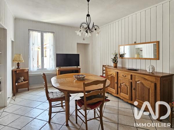Maison à vendre 5 pièces 80 m² Saint-Jean-d'Angély