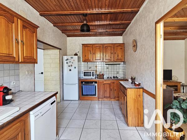 Maison à vendre 5 pièces 80 m² Saint-Jean-d'Angély