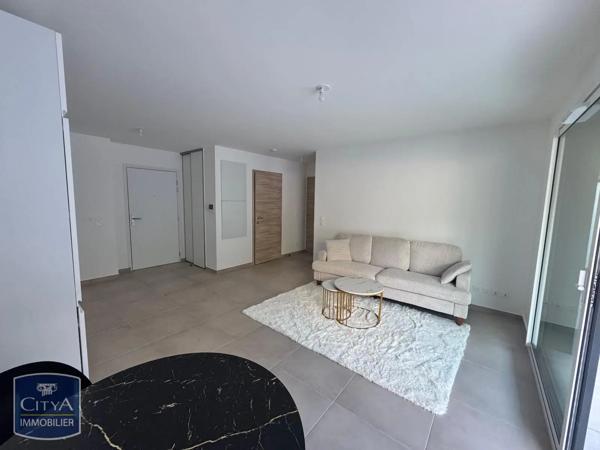 Appartement à louer 2 pièces 44.69m² Ornex (01210)