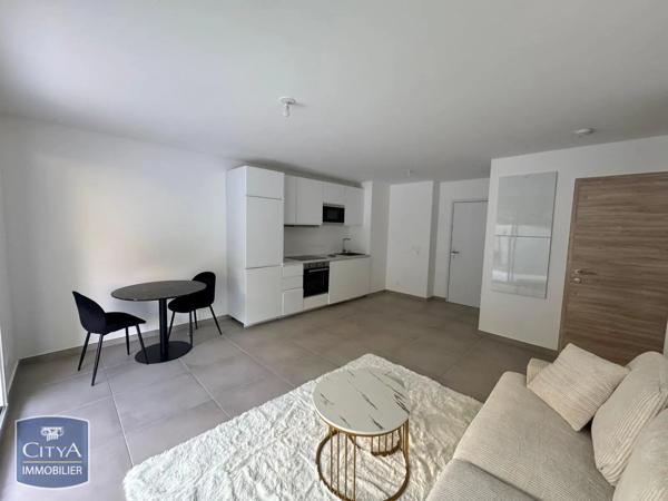 Appartement à louer 2 pièces 44.69m² Ornex (01210)