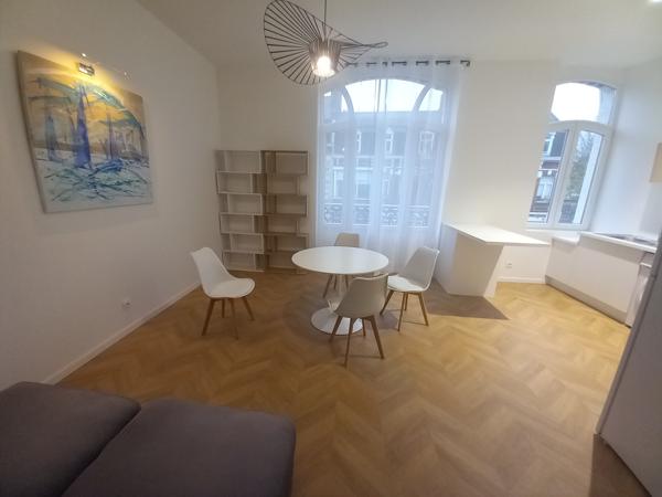 Appartement
                                                                                                                                                                                                                                                                                                                        2 pièce(s)                                                                                                                                                                                                          1 chambre(s)                                                                                                                                                                                                          40  m²
