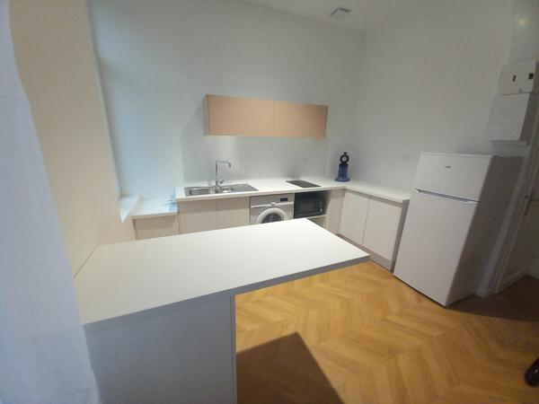 Appartement
                                                                                                                                                                                                                                                                                                                        2 pièce(s)                                                                                                                                                                                                          1 chambre(s)                                                                                                                                                                                                          40  m²