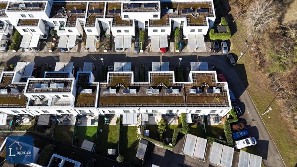 Maison mitoyenne T4 Jardin arboré et intimiste 2 stationnements Saint-Jean-de-Gonville 01630