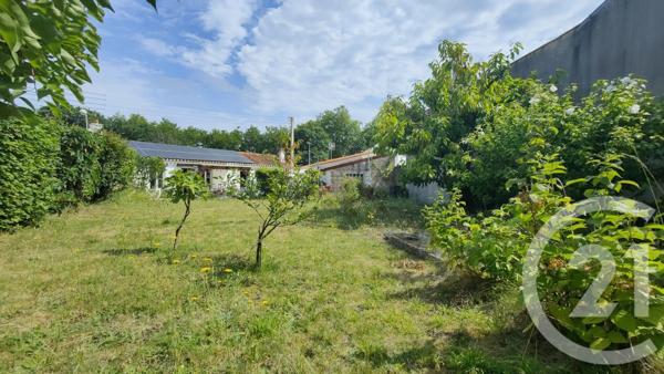 Maison à vendre  4 pièces - 59 m 2   CHALLANS  - 85