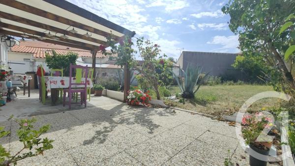 Maison à vendre  4 pièces - 59 m 2   CHALLANS  - 85