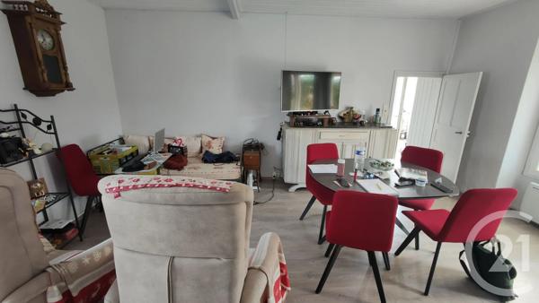 Maison à vendre  4 pièces - 59 m 2   CHALLANS  - 85