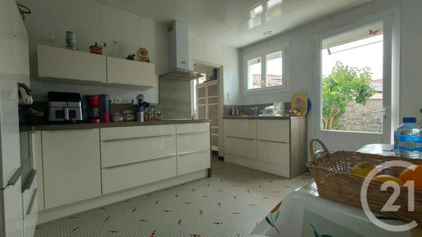 Maison à vendre  4 pièces - 59 m 2   CHALLANS  - 85