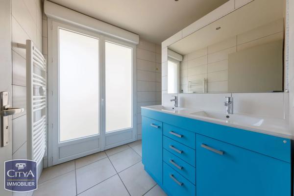 Immeuble à vendre 75.61m² Cébazat (63118)