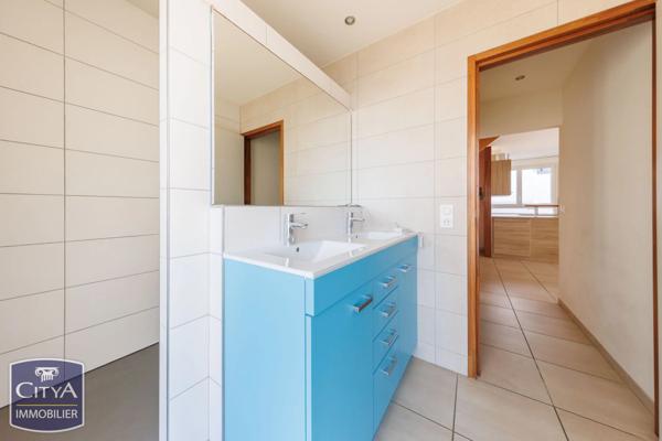 Immeuble à vendre 75.61m² Cébazat (63118)